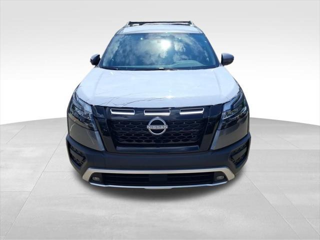 new 2025 Nissan Pathfinder car, priced at $43,961