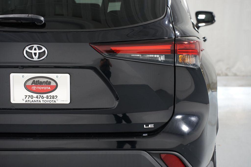 used 2024 Toyota Highlander car, priced at $29,980