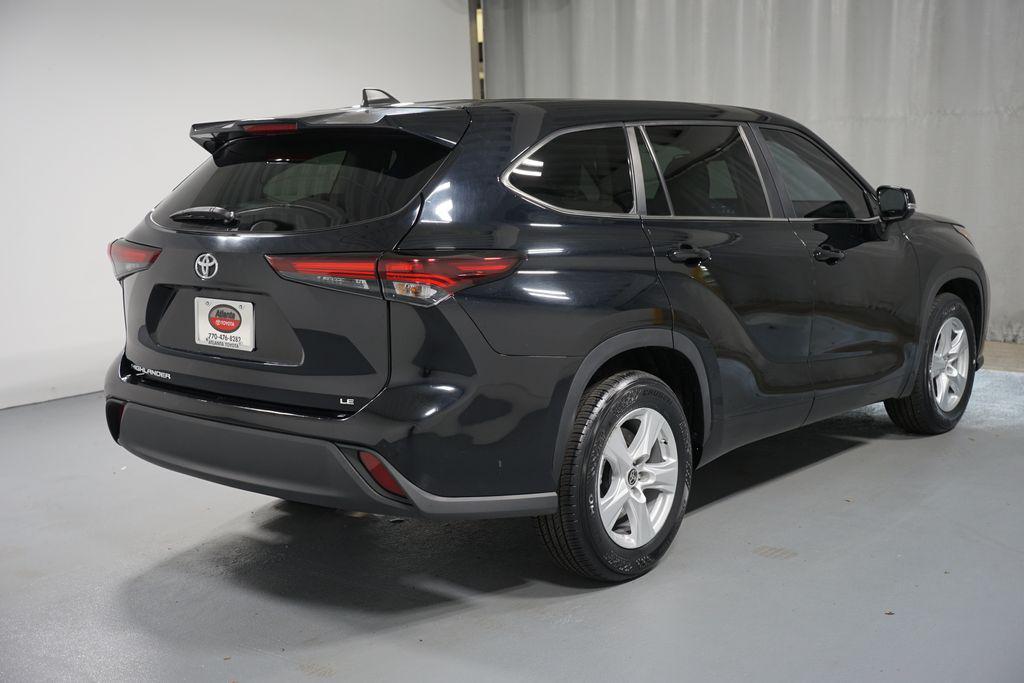 used 2024 Toyota Highlander car, priced at $29,980