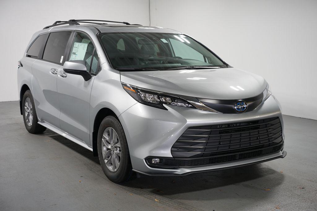 new 2025 Toyota Sienna car, priced at $49,593