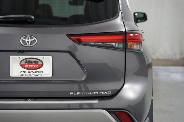 used 2021 Toyota Highlander car, priced at $33,480