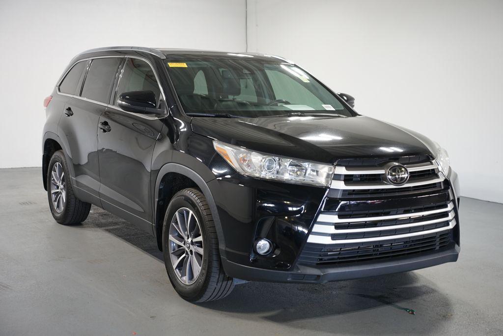 used 2019 Toyota Highlander car, priced at $24,980