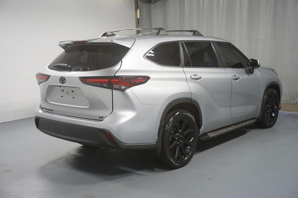 used 2024 Toyota Highlander car, priced at $38,480