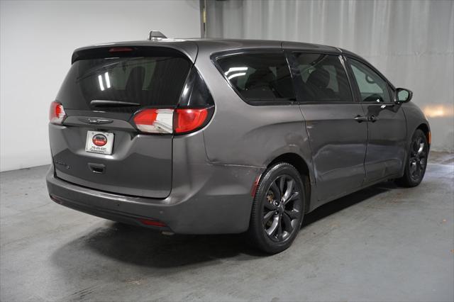 used 2020 Chrysler Pacifica car, priced at $11,980