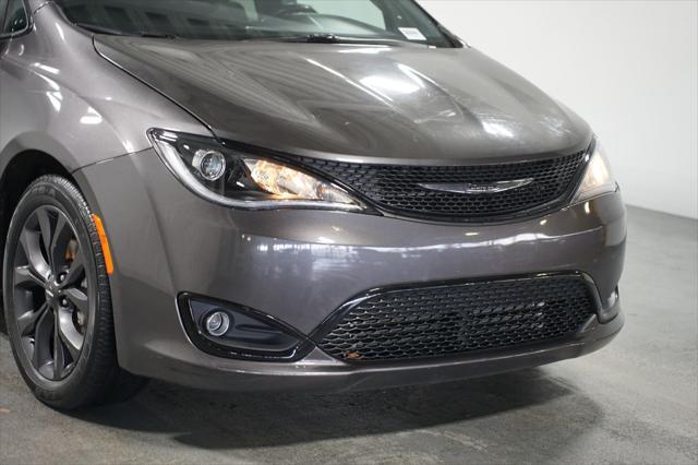 used 2020 Chrysler Pacifica car, priced at $11,980