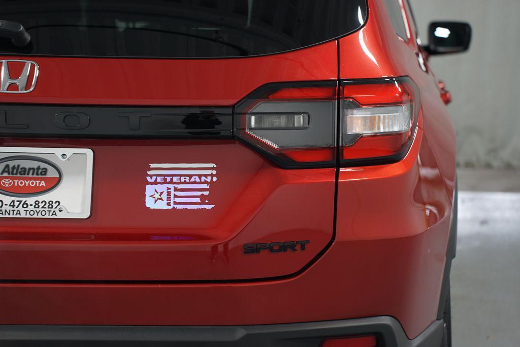 used 2025 Honda Pilot car, priced at $37,480