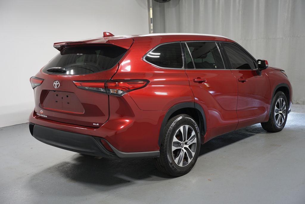 used 2022 Toyota Highlander car, priced at $29,980