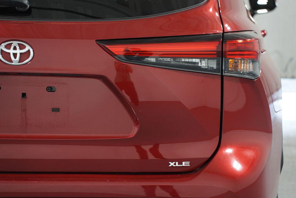 used 2022 Toyota Highlander car, priced at $29,980