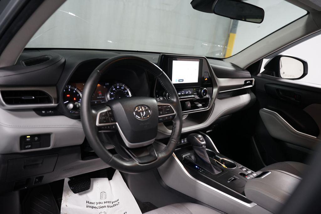 used 2023 Toyota Highlander car, priced at $30,480