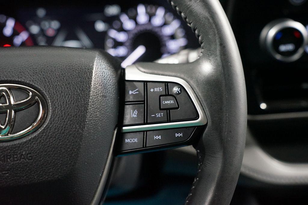 used 2023 Toyota Highlander car, priced at $30,480