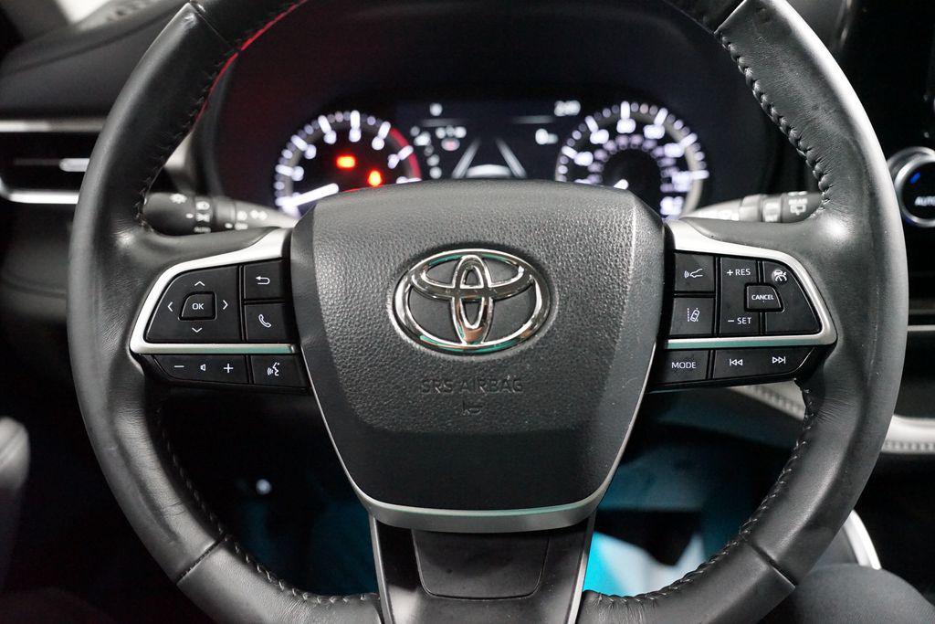 used 2023 Toyota Highlander car, priced at $30,480