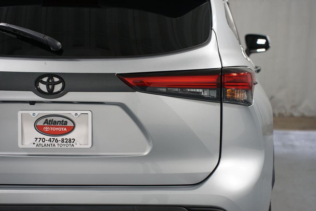 used 2023 Toyota Highlander car, priced at $30,480