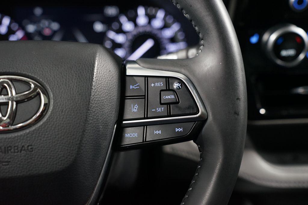 used 2020 Toyota Highlander car, priced at $22,980