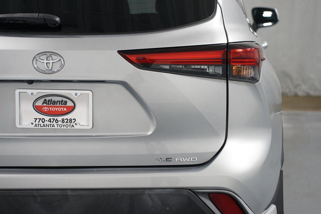 used 2020 Toyota Highlander car, priced at $22,980