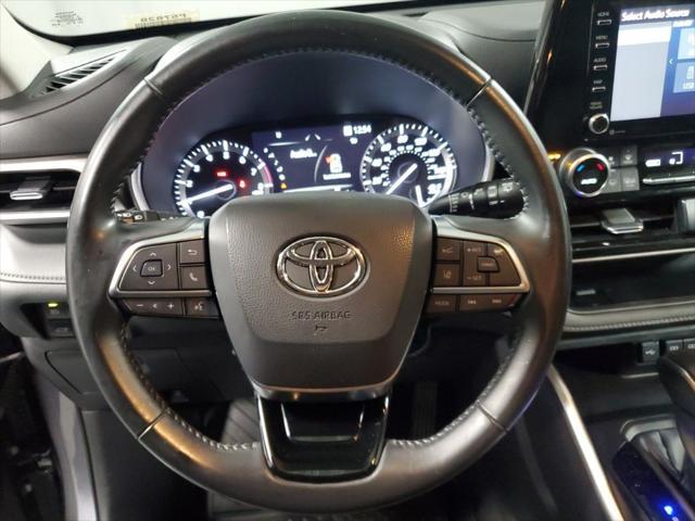 used 2021 Toyota Highlander car, priced at $33,980