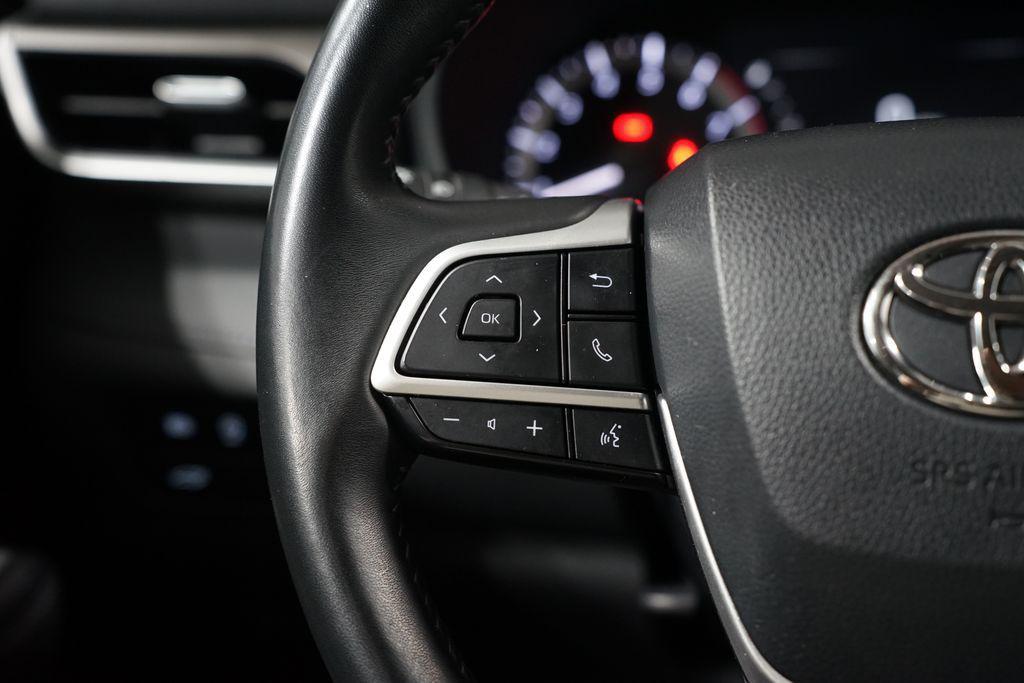 used 2023 Toyota Highlander car, priced at $31,880