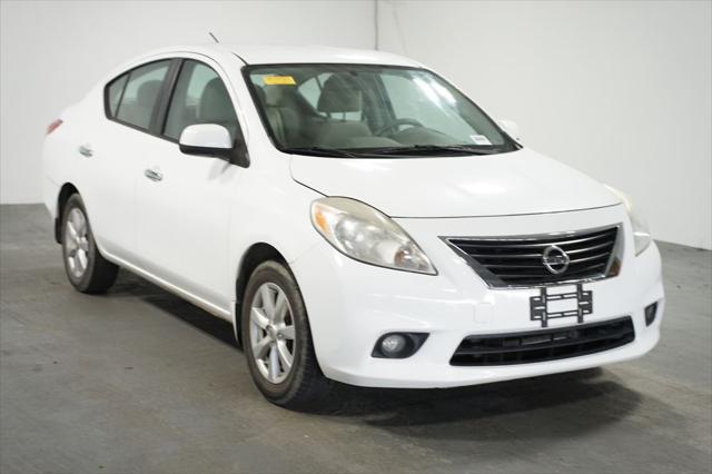 used 2012 Nissan Versa car