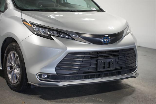 used 2023 Toyota Sienna car, priced at $39,280