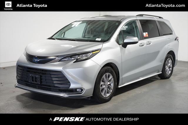 used 2023 Toyota Sienna car, priced at $39,280