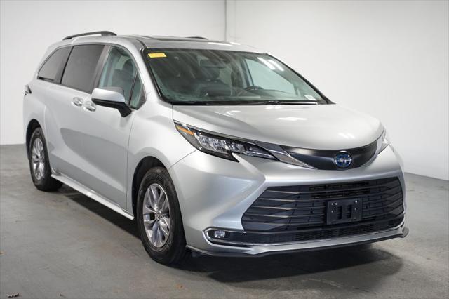 used 2023 Toyota Sienna car, priced at $39,280