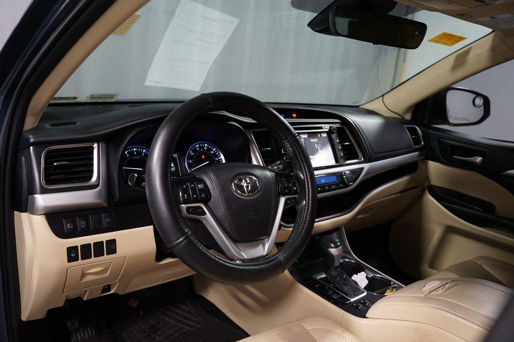 used 2019 Toyota Highlander car, priced at $20,480