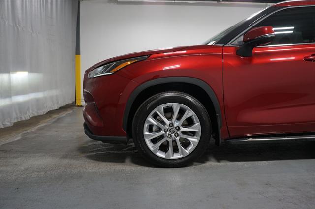 used 2021 Toyota Highlander car, priced at $32,480