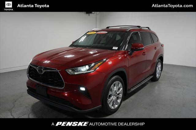 used 2021 Toyota Highlander car, priced at $32,480