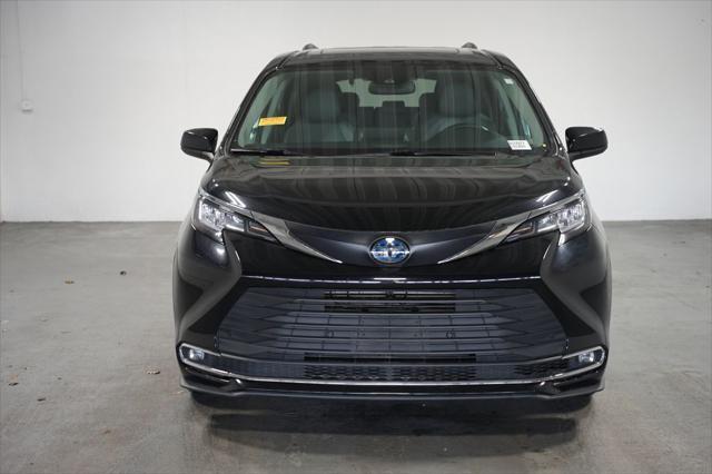 used 2023 Toyota Sienna car, priced at $42,980