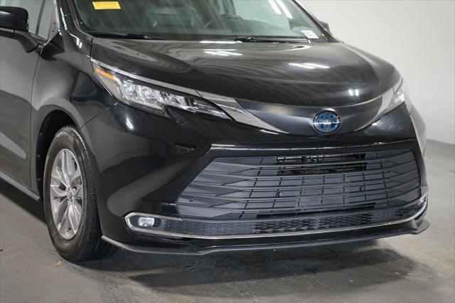 used 2023 Toyota Sienna car, priced at $42,980