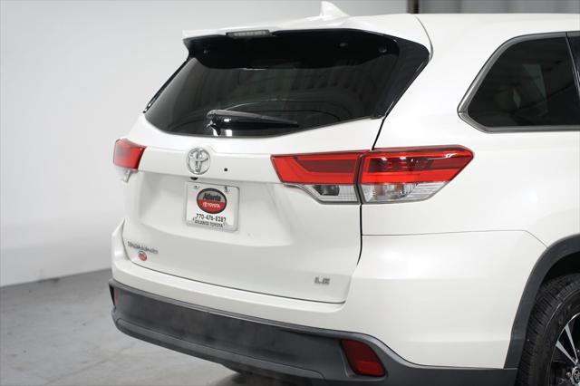 used 2019 Toyota Highlander car, priced at $25,480