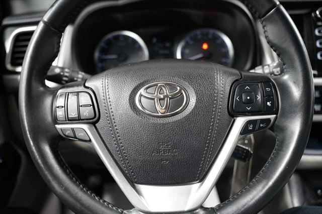 used 2019 Toyota Highlander car, priced at $25,480