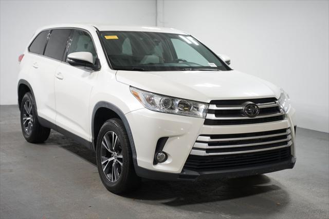 used 2019 Toyota Highlander car, priced at $25,480