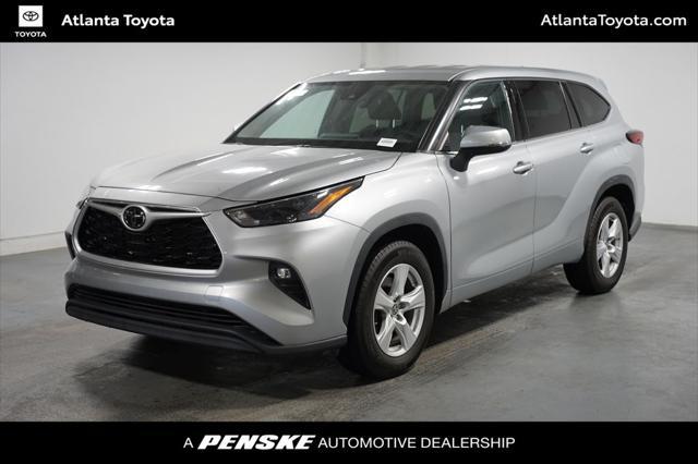 used 2022 Toyota Highlander car, priced at $30,480