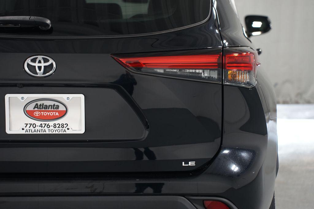 used 2022 Toyota Highlander car, priced at $28,980