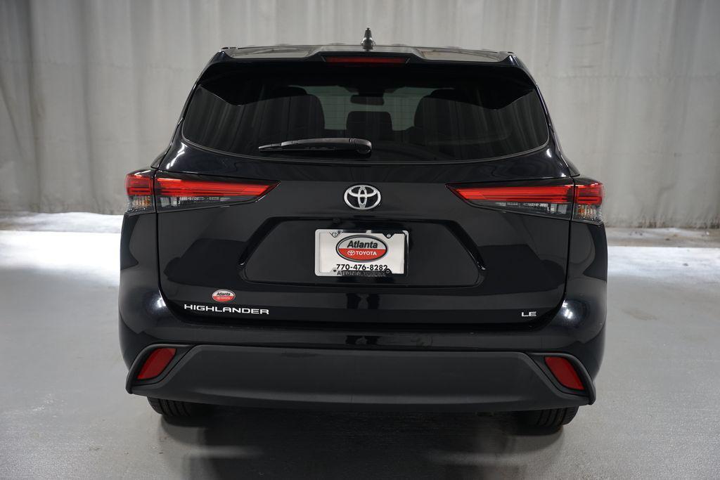 used 2022 Toyota Highlander car, priced at $28,980