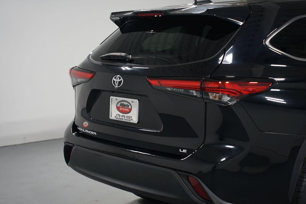 used 2022 Toyota Highlander car, priced at $28,980