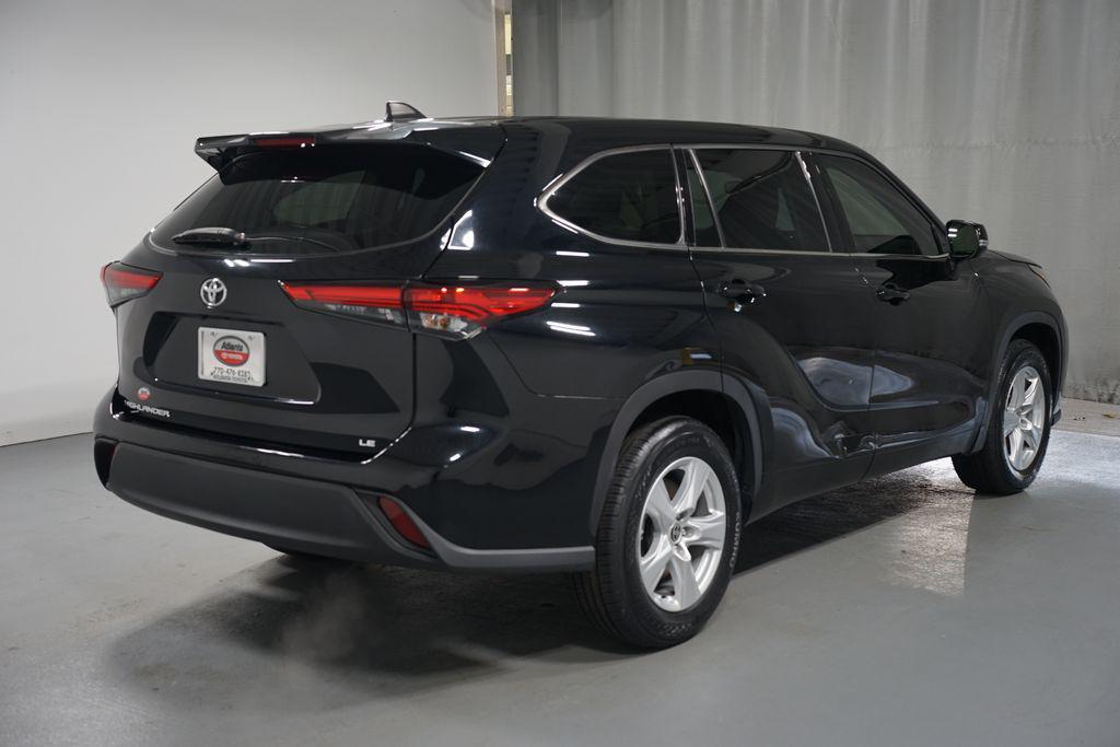 used 2022 Toyota Highlander car, priced at $28,980