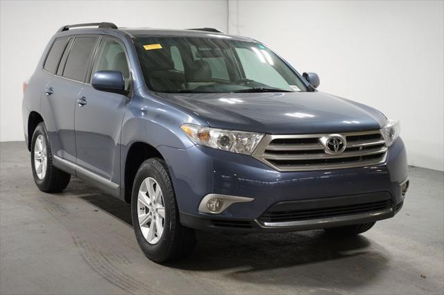 used 2012 Toyota Highlander car, priced at $13,680