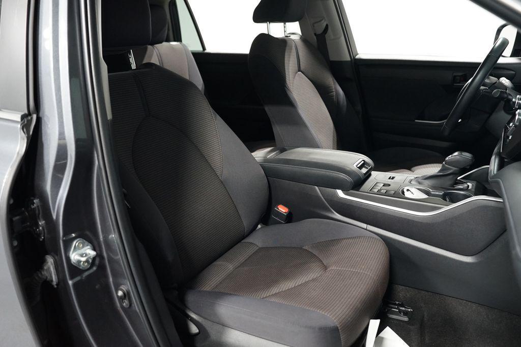 used 2023 Toyota Highlander car, priced at $33,980