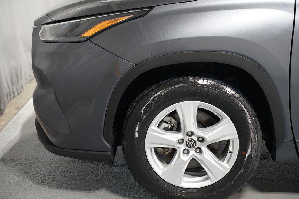 used 2023 Toyota Highlander car, priced at $33,980