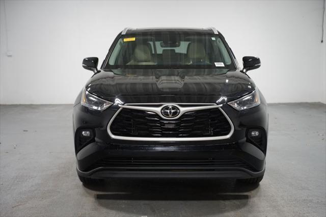 used 2023 Toyota Highlander car, priced at $35,980