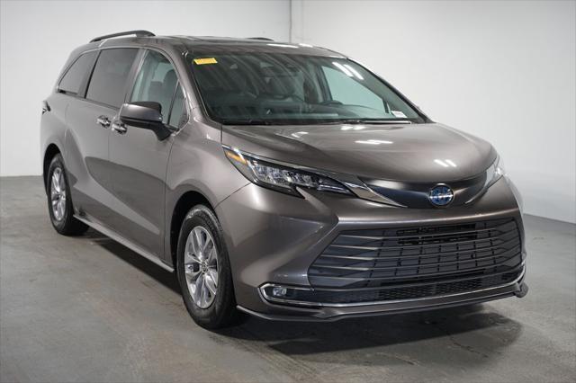 used 2023 Toyota Sienna car, priced at $40,980