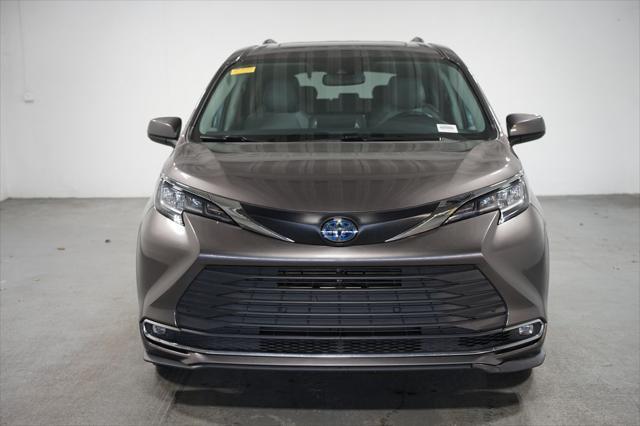 used 2023 Toyota Sienna car, priced at $40,980