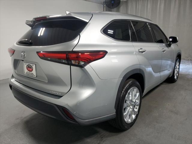 used 2020 Toyota Highlander car, priced at $31,880