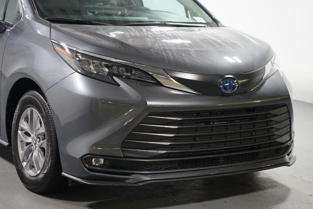 used 2025 Toyota Sienna car, priced at $44,480