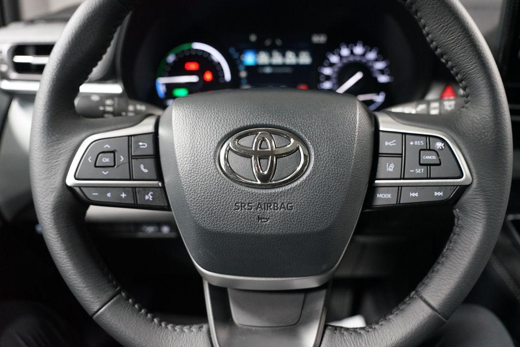 used 2025 Toyota Sienna car, priced at $44,480