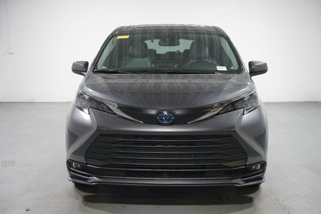 used 2025 Toyota Sienna car, priced at $44,480