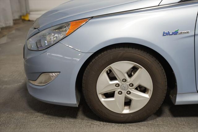 used 2012 Hyundai Sonata Hybrid car