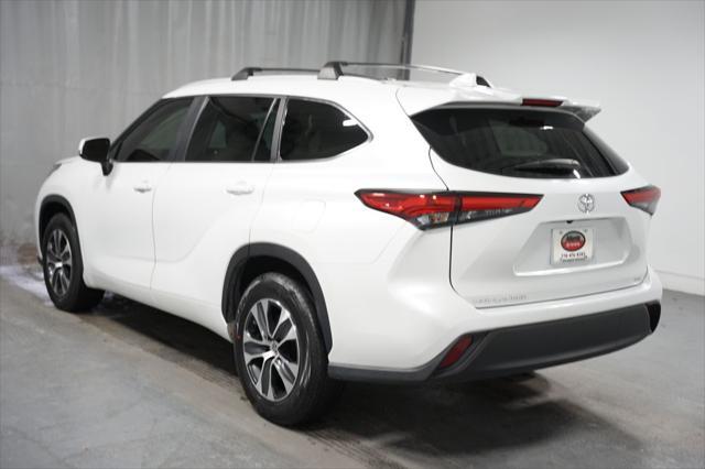 used 2023 Toyota Highlander car, priced at $35,480