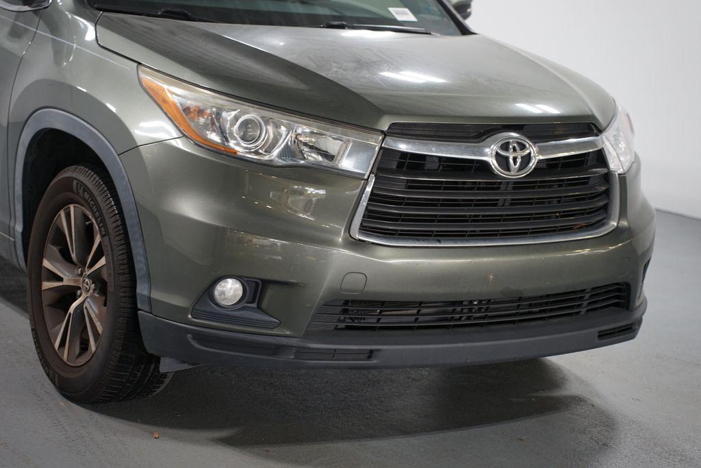 used 2016 Toyota Highlander car, priced at $16,980